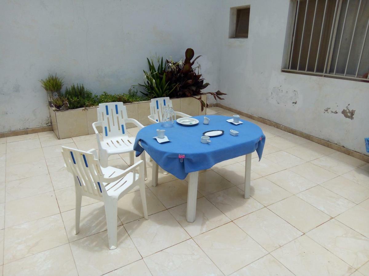 Appartamento Chez Max Et Khady Dakar Esterno foto