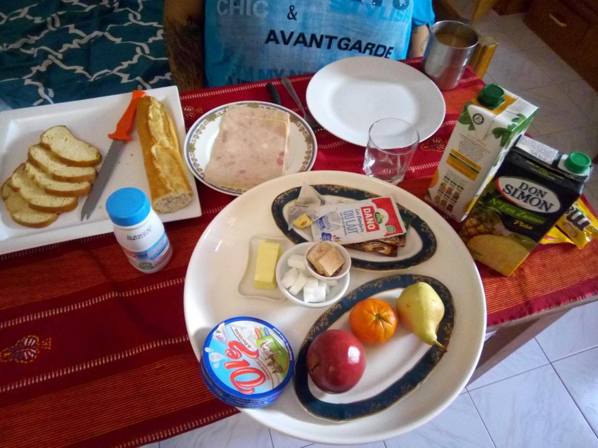 Appartamento Chez Max Et Khady Dakar Esterno foto